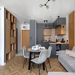 Port Praski Stylish Near Old Town Apartment