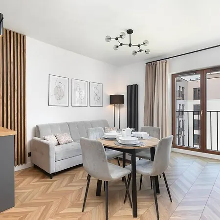 Port Praski Stylish Near Old Town